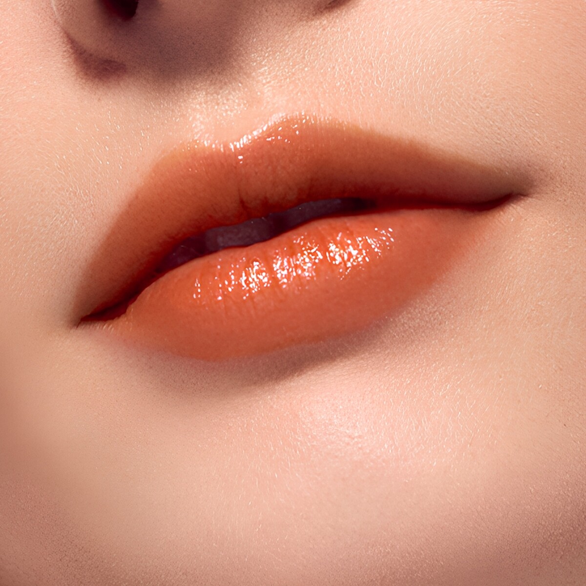 雅詩蘭黛絕美奢潤精華唇萃(#377掏心奶橘)，NT1,450