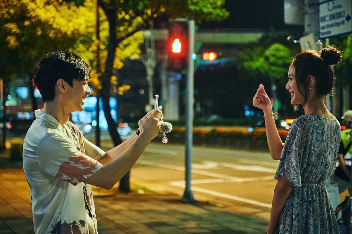 《都市懼集》林柏宏幫黃珮琪拍照