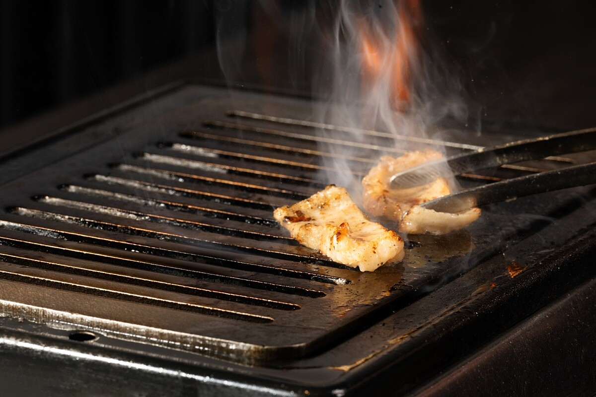 燒肉本氣是家內臟、燒肉與居酒屋料理佔比約2：2：1的全新型態燒肉店。