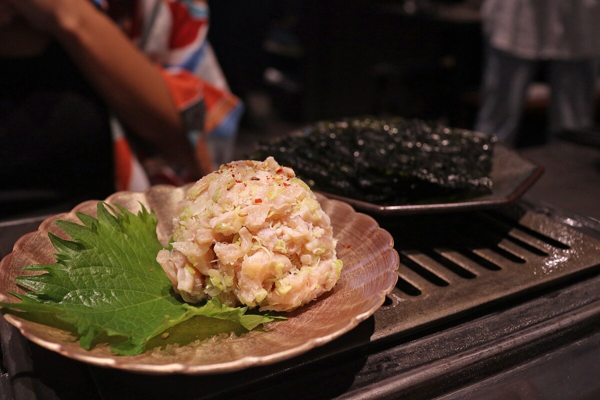 菜單持續維持全數單點，但仍舊講求料理輕重的出菜順序。