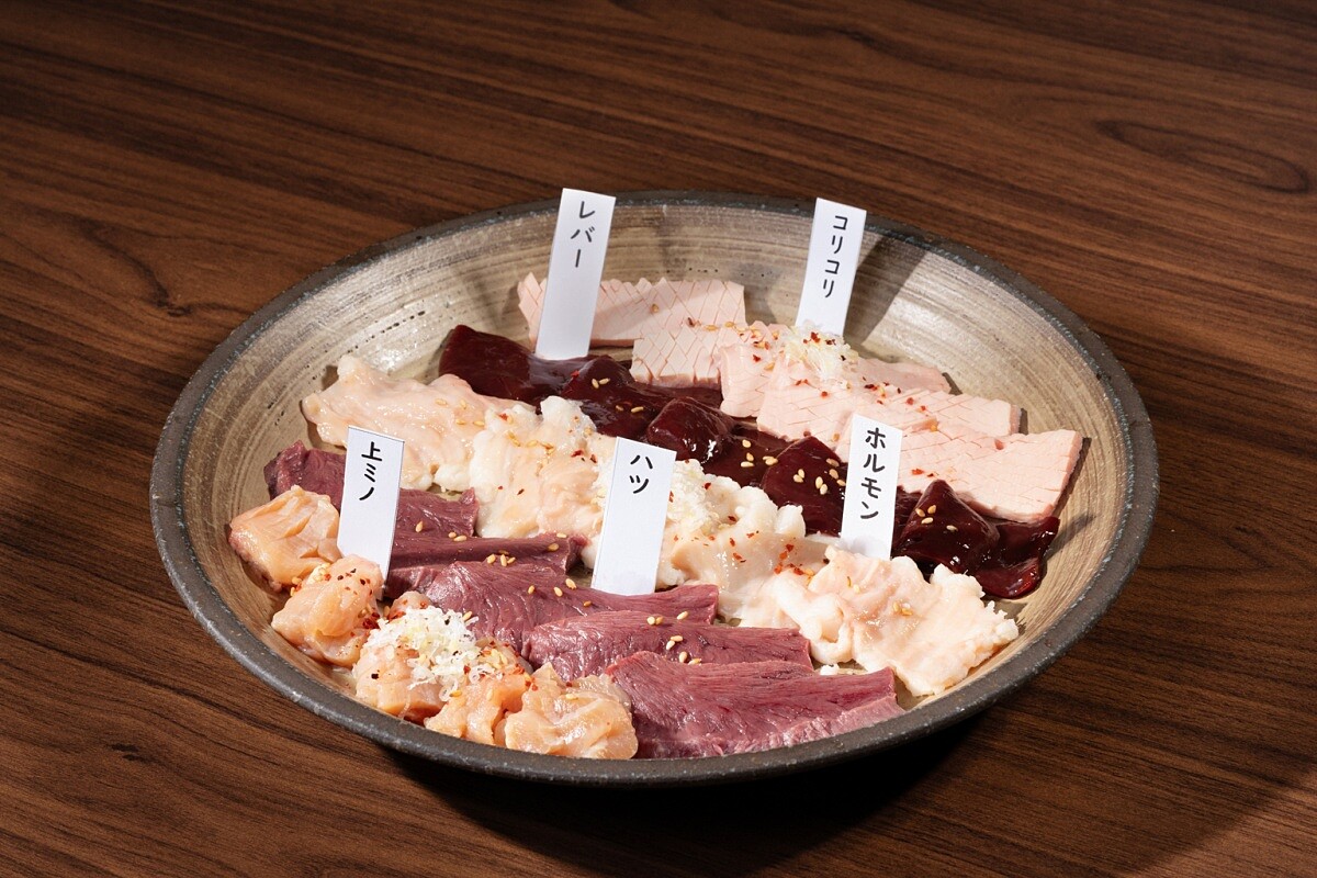 牛肉內臟燒烤拼盤。