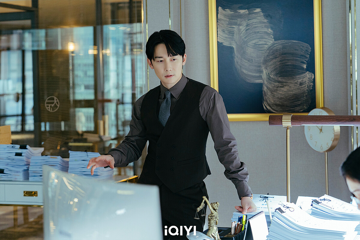 《好搭檔》金准韓飾演鄭宇鎮，律所中離婚二組組長 