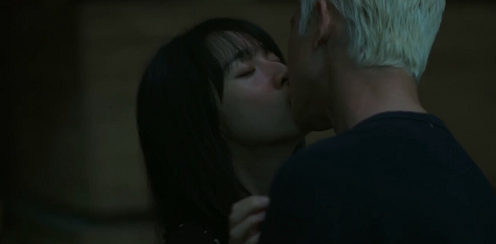 娜娜與金勤終於擁吻。