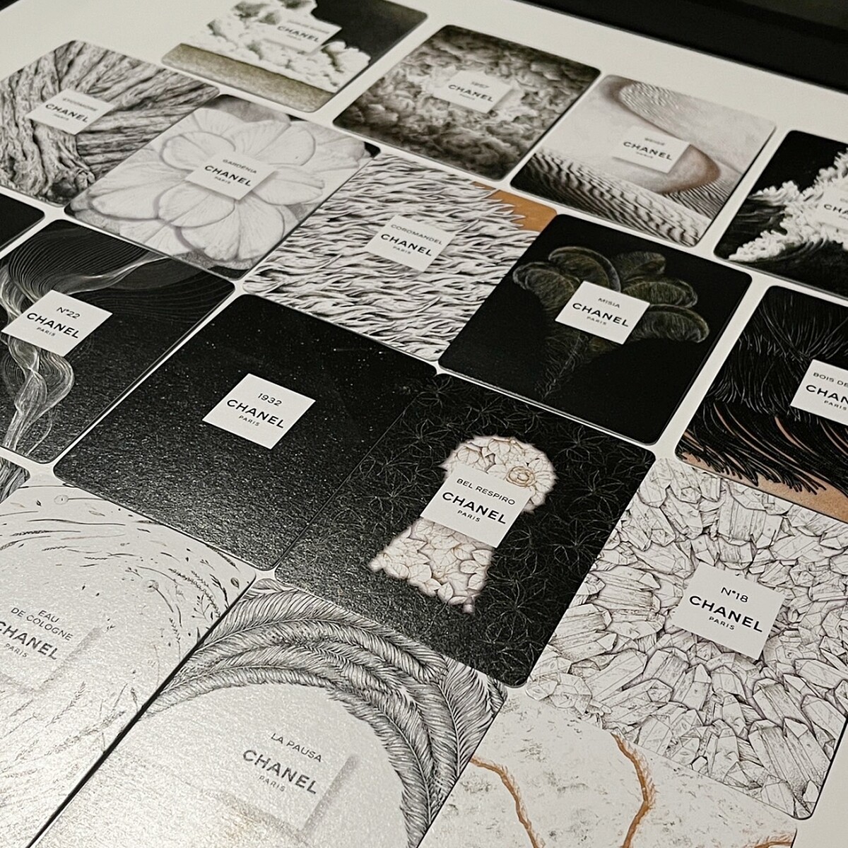 香奈兒精品香氛體驗展「香氛感知聞旅」活動，挑選最有感的圖片，推薦專屬香氛。