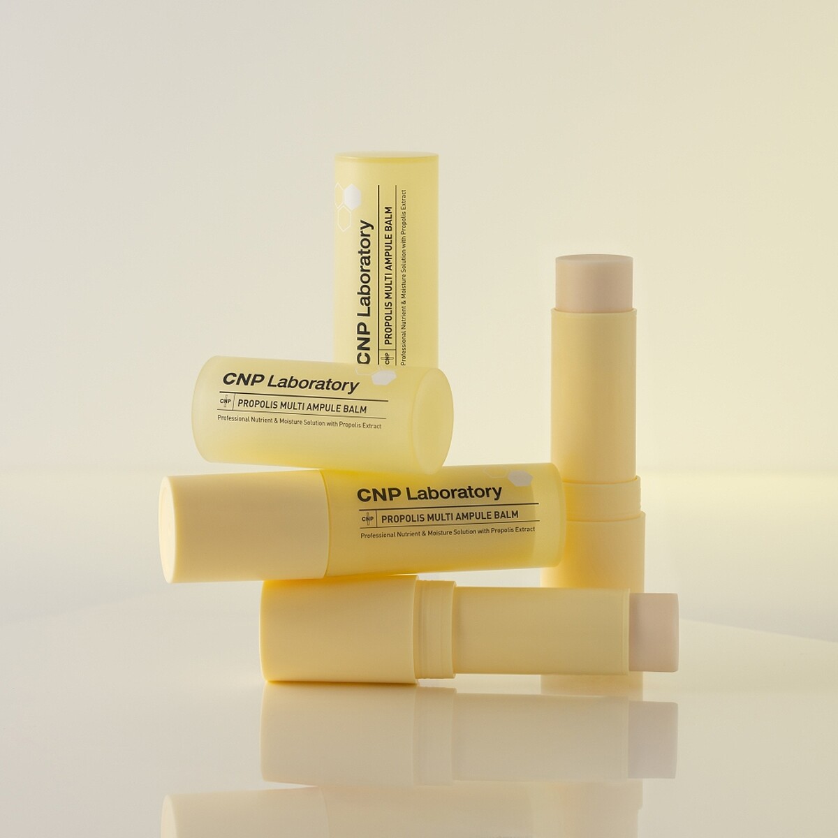 CNP蜂膠能量彈潤保濕棒(兩支組合)，NT790