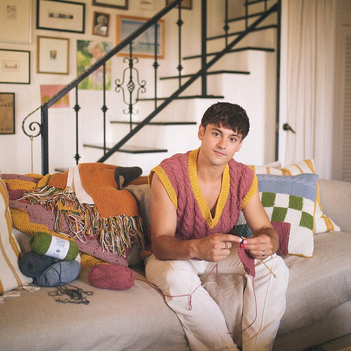 Daley 擁有自己的編織品牌。