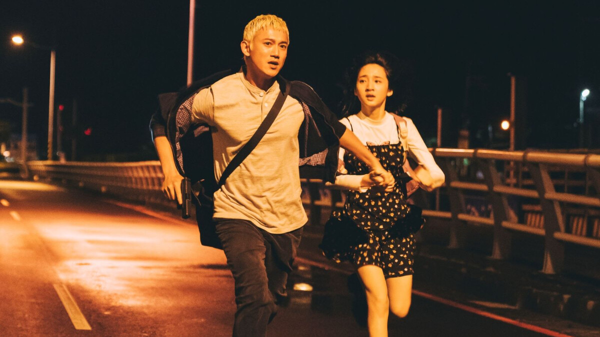 金勤帶著娜娜試圖奔離警方。