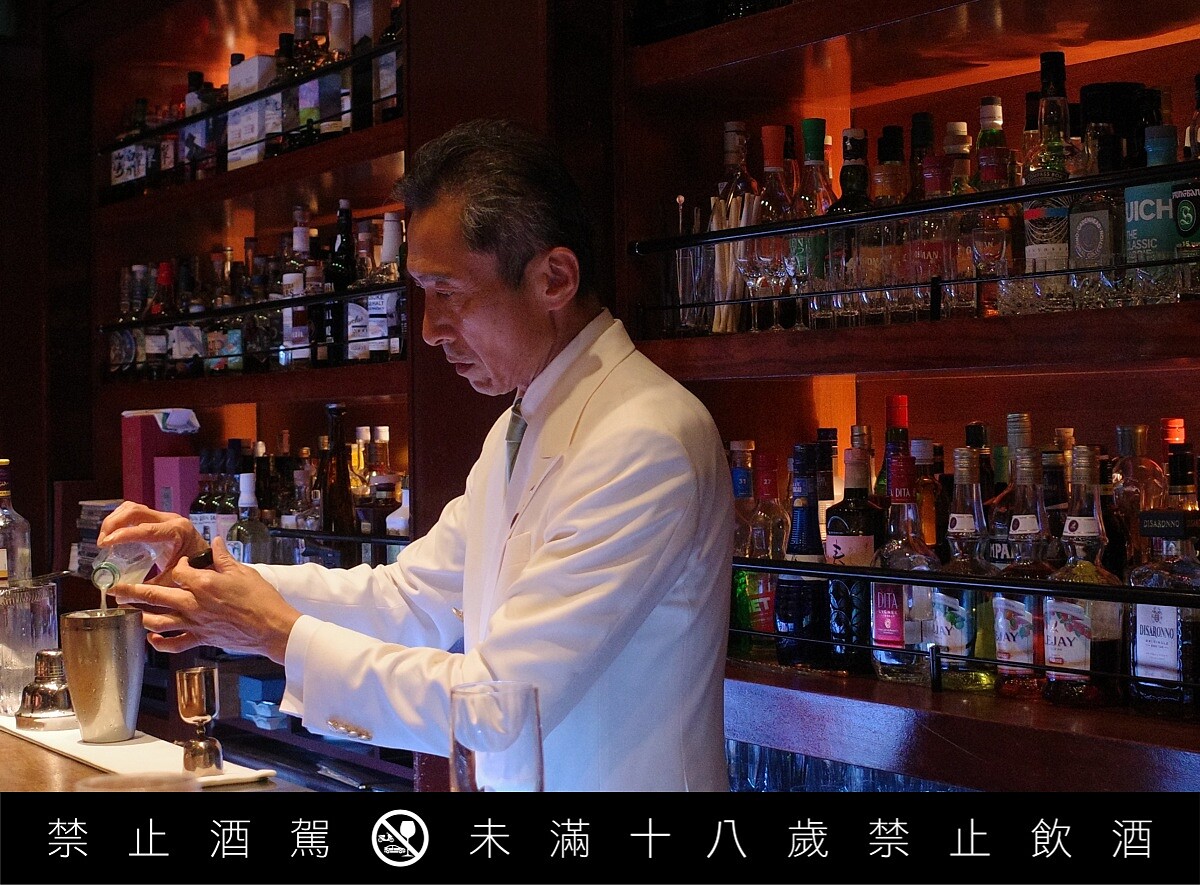 店主長友修一。