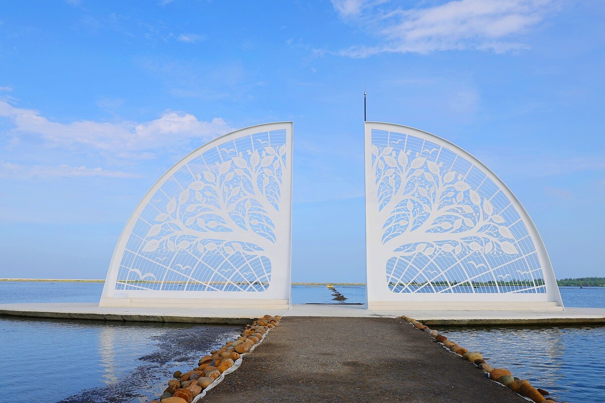 由剪紙藝術家楊士毅所創作的圖案。