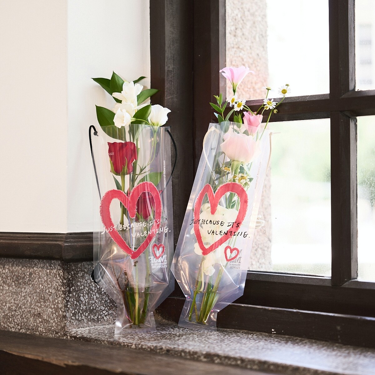 Jo Malone Lodon 2024七夕情人節獨家香氛穿搭花袋。