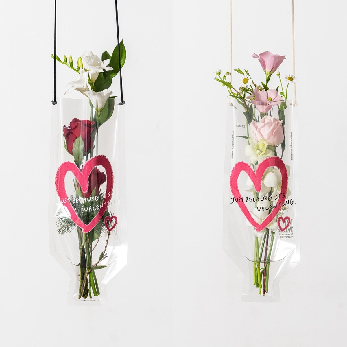 Jo Malone Lodon情人節獨家香氛穿搭花袋(左)紅玫瑰版、(右)粉紅玫瑰版。