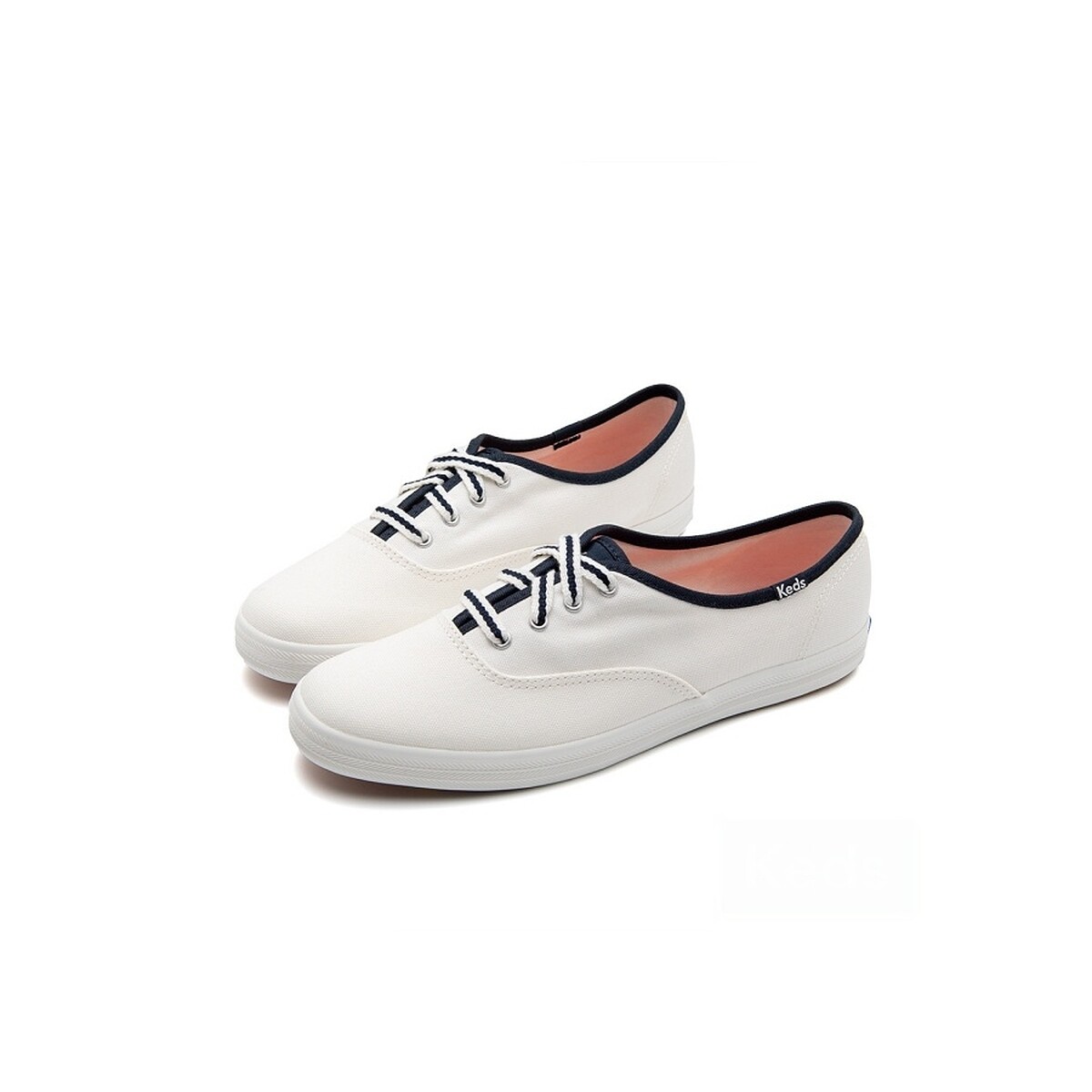 經典帆布休閒小白鞋，NT$1,690