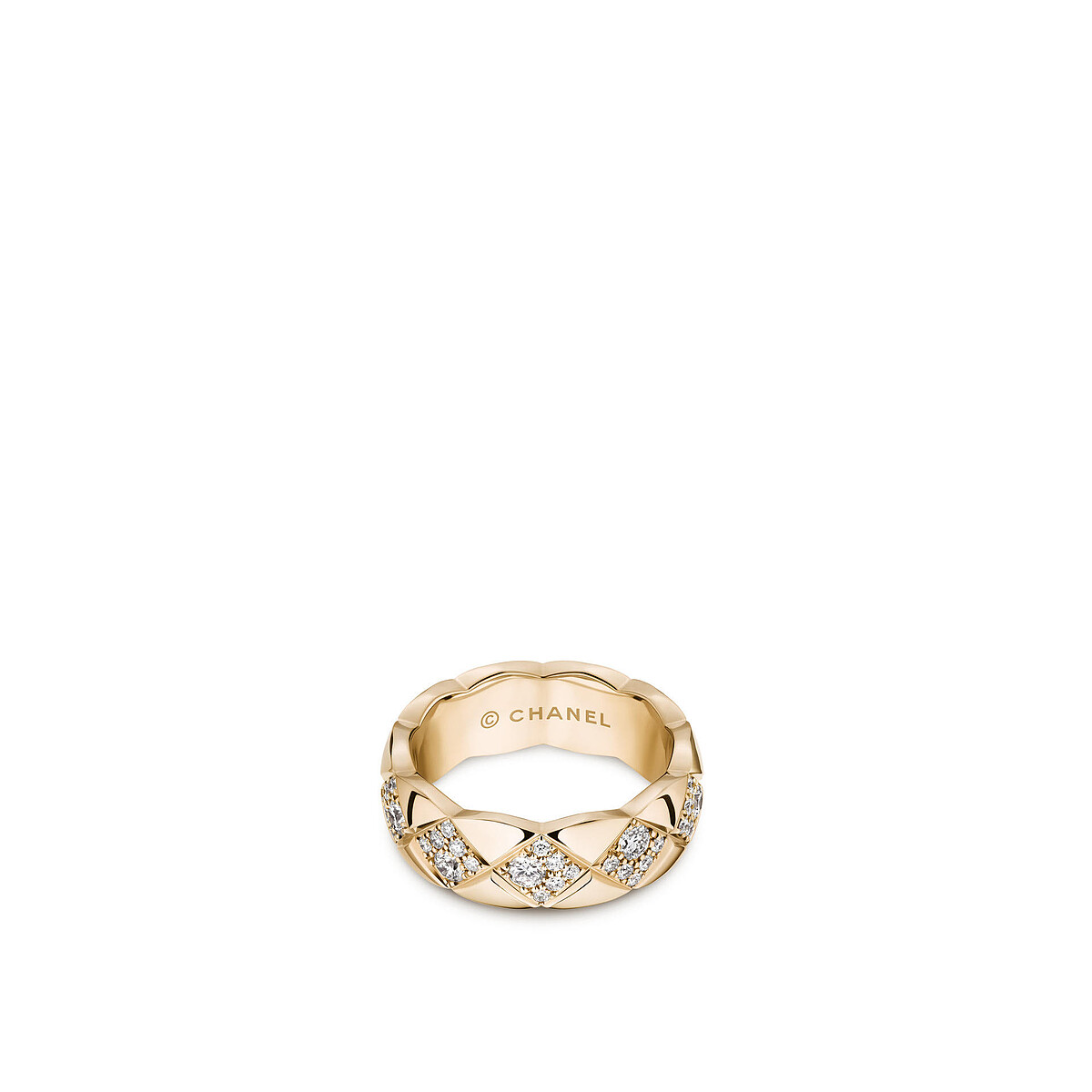 香奈兒COCO CRUSH 18K Beige 戒指鑲鑽 NTD 360,000