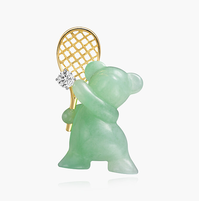 Eric Jade Bear網球熊新品鍊墜，售價自NT.120,700元起。