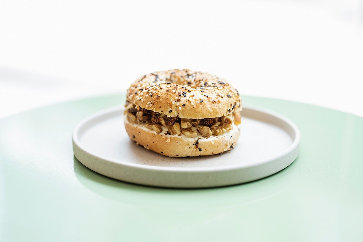 「奶油芝士貝果」。