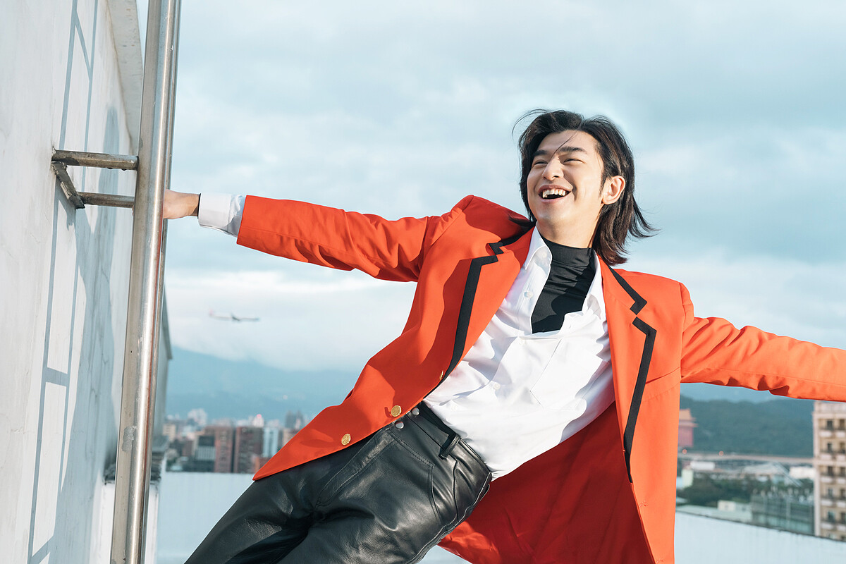 陳柏霖於《愛的視線》中克服「恥」度,拍攝現場工作人員全笑翻