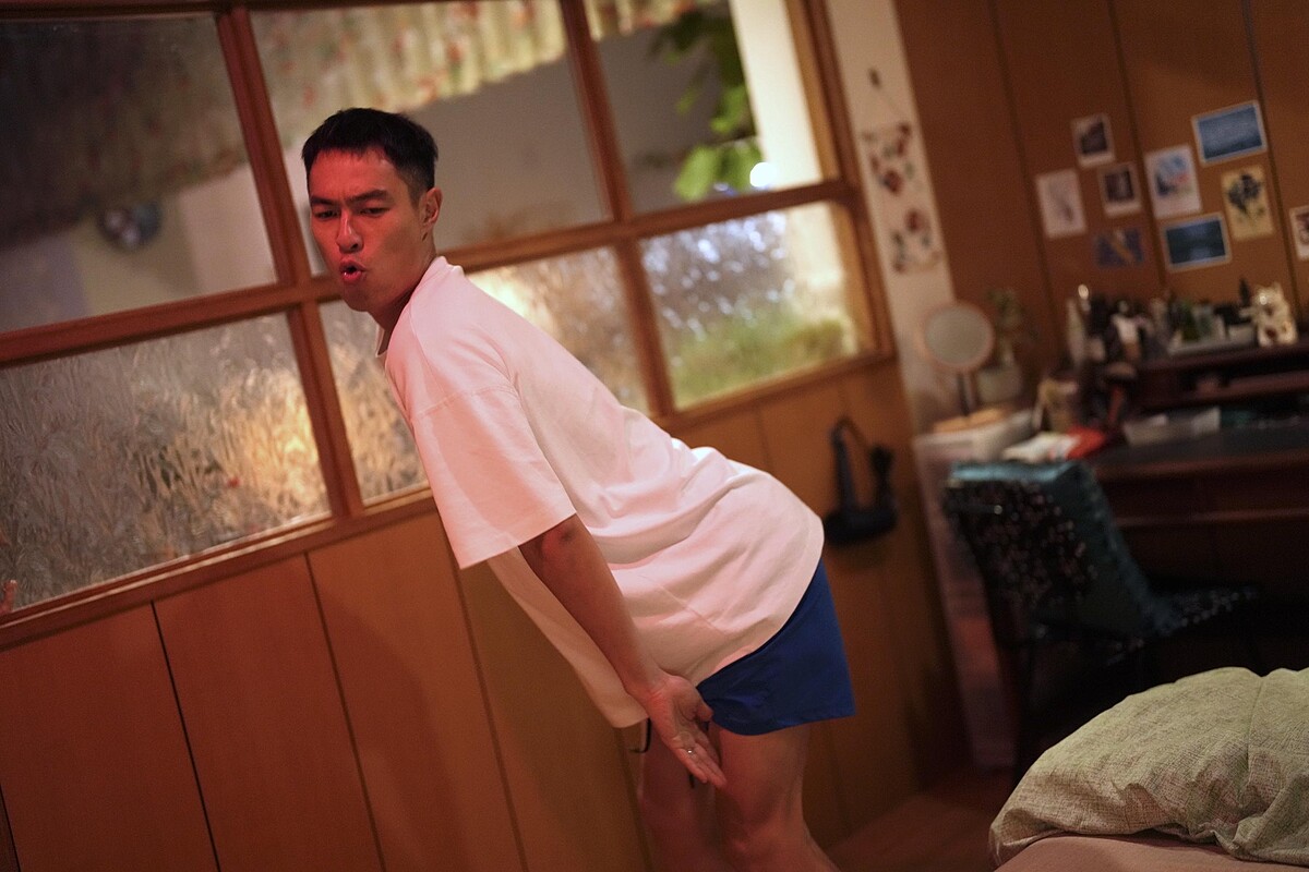 《今夜一起為愛鼓掌》楊祐寧經常做一些調皮的行為動作或是怪表情，讓Ella翻白眼、很頭痛。