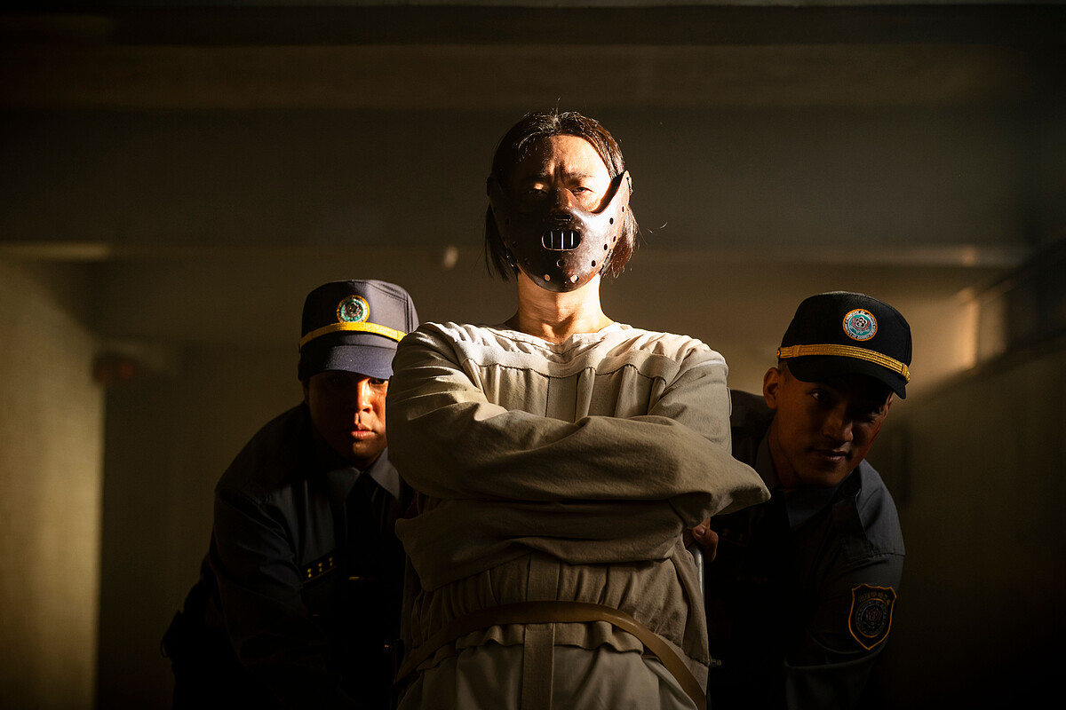 《正港分局》成語殺人魔造型致敬經典電影角色食人魔「漢尼拔萊克特」