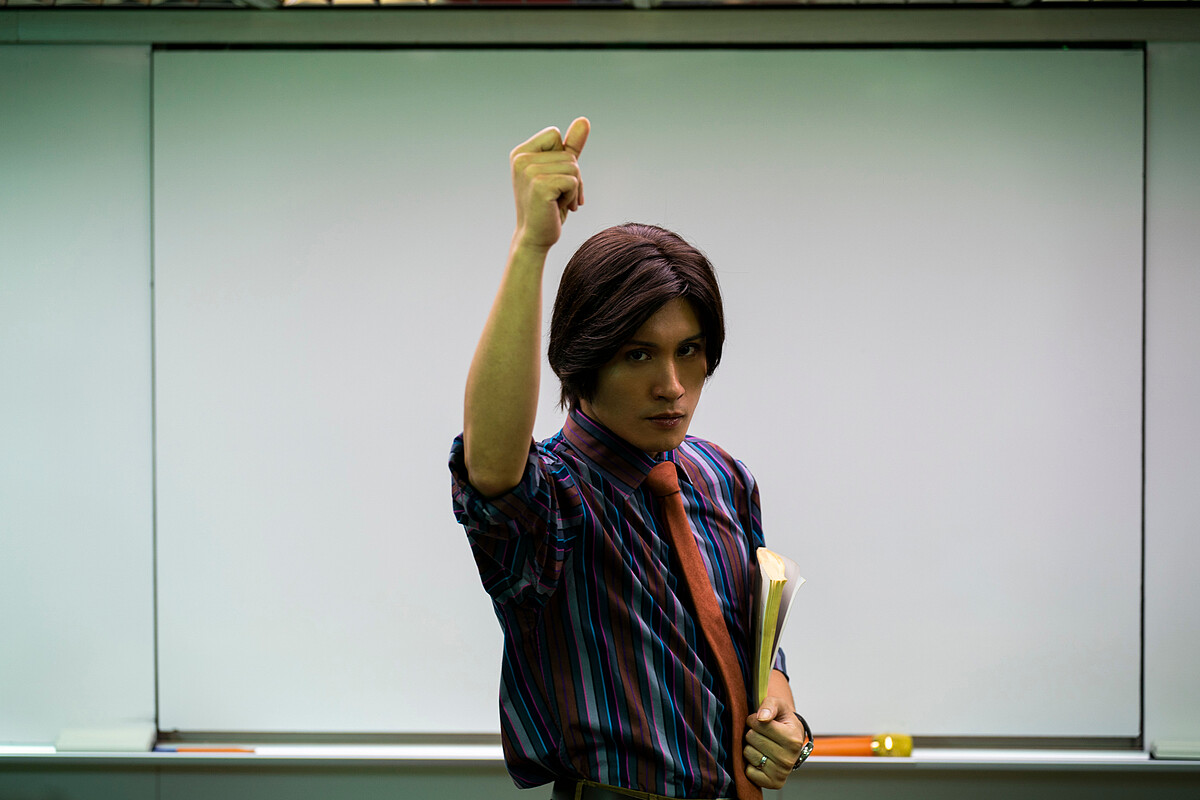 《正港分局》YELLOW黃宣首次跨界參演影集挑戰當補教名師