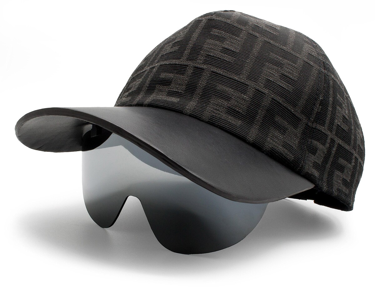 Fendi 印花棒球帽，價格店洽。