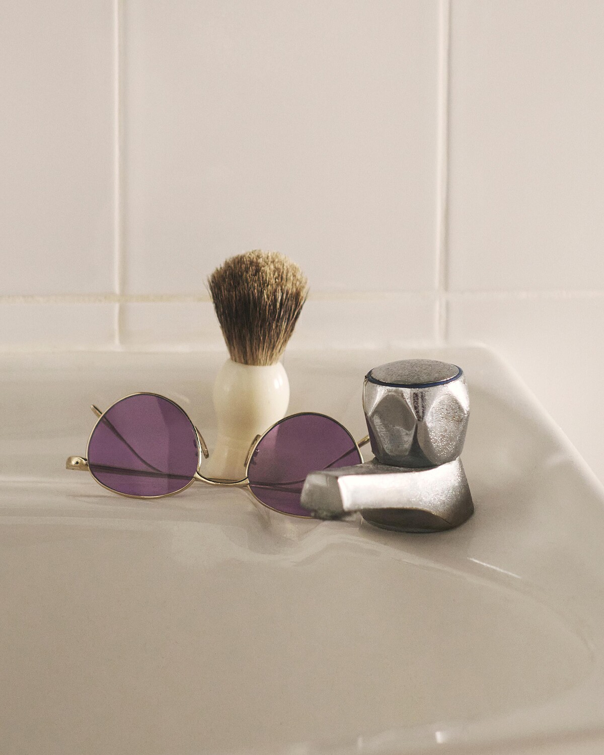 Loewe 復古墨鏡，價格店洽。