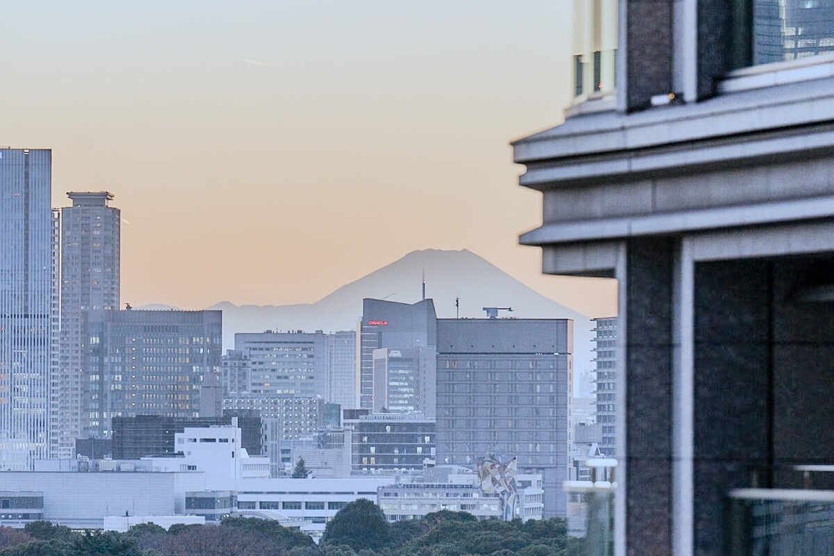 若遇到晴朗無雲的天氣，還能遠眺富士山景。