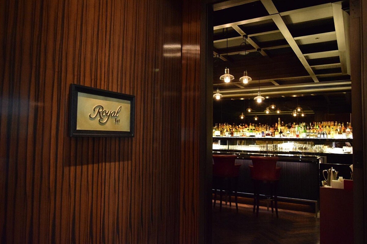 位於一樓的「Royal Bar」，是許多調酒迷東京必訪的經典酒吧之一。