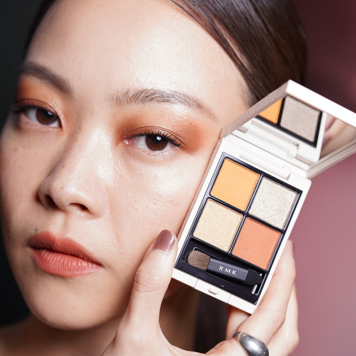 RMK立體調色眼盤#EX-08 Sedona Sunset模特兒示範。