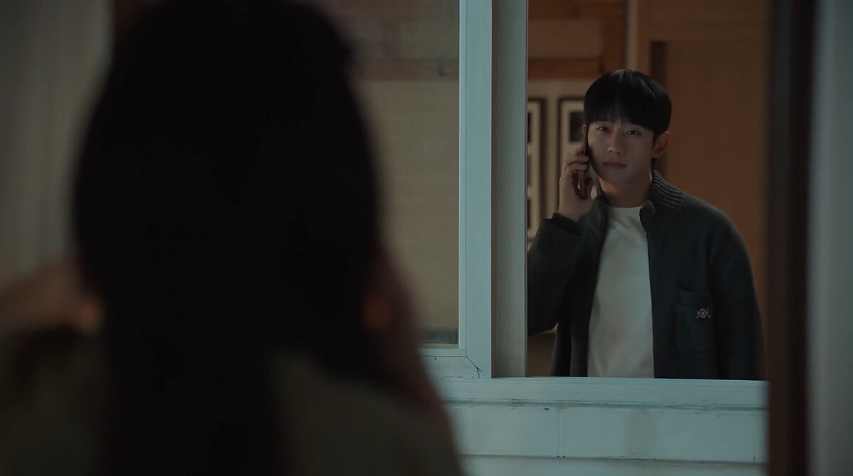 崔承效叫裵石榴把窗簾拉好