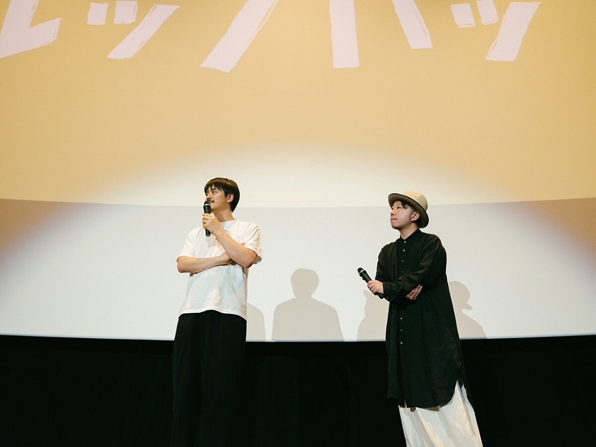 右為中村遙（haruka nakamura）來到電影發布現場。