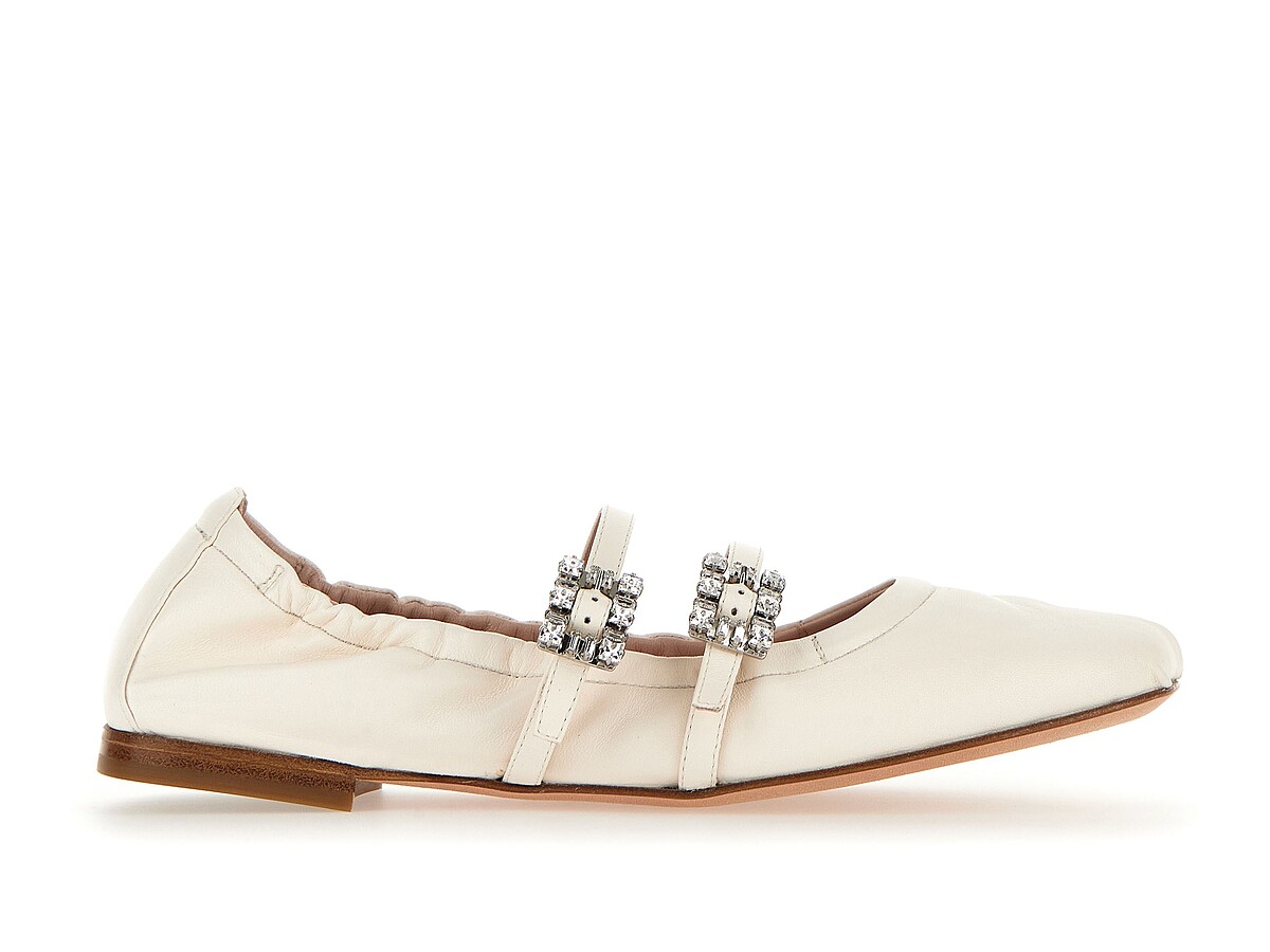 小羊皮雙鑽芭蕾舞鞋，NT$47,600。