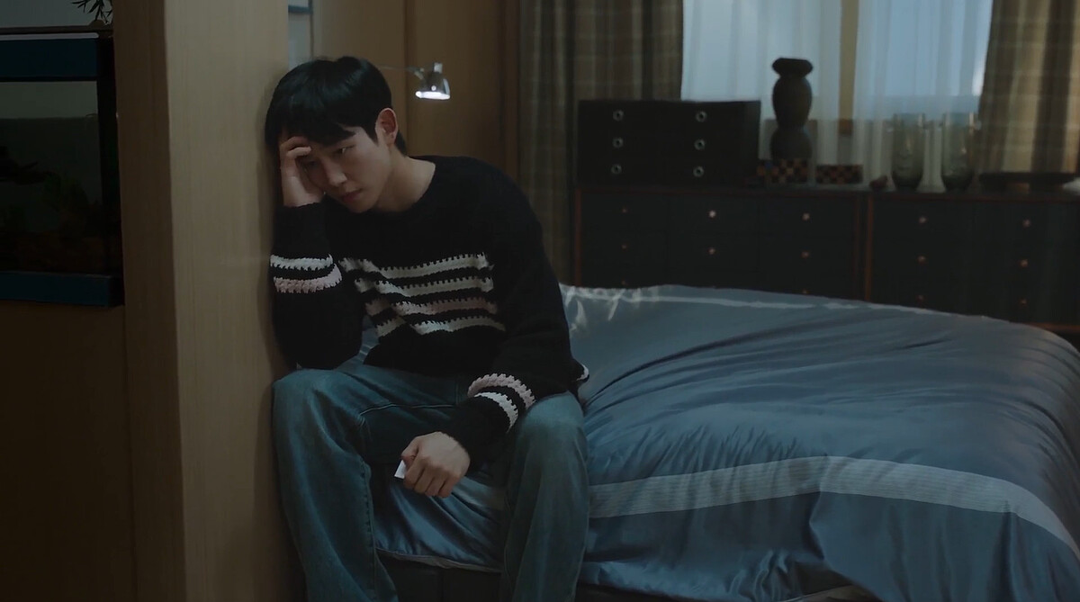 崔承效一再確認自己感情過期,但為何心跳不已?