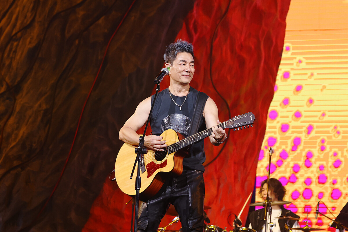 任賢齊帶來多首經典歌曲,全場大合唱