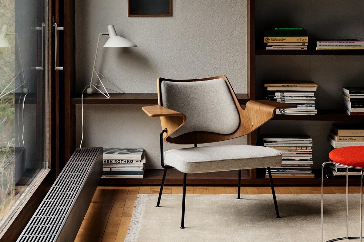 他為皇家節日大廳（Royal Festival Hall）設計的家具作品也被重新推出。