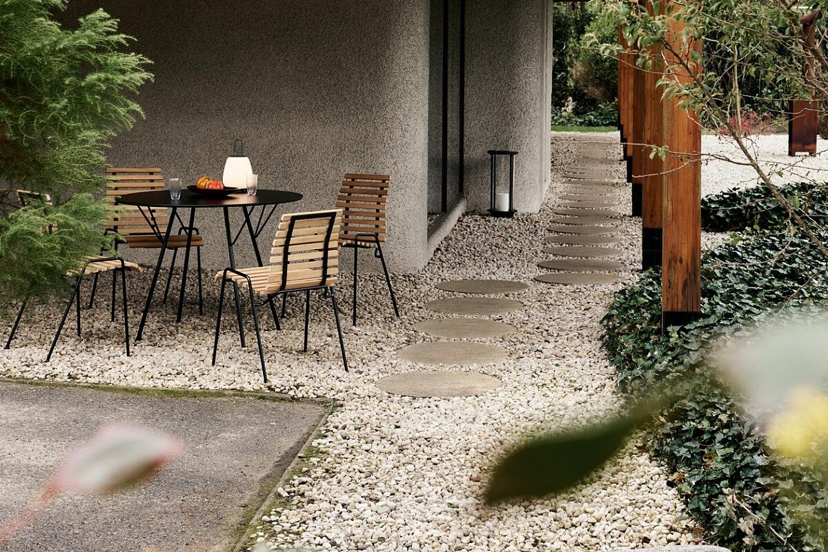 他的作品帶有一種「鳥類般的輕盈感」，完美體現了那段時期英國戰後重建的希望和樂觀精神。