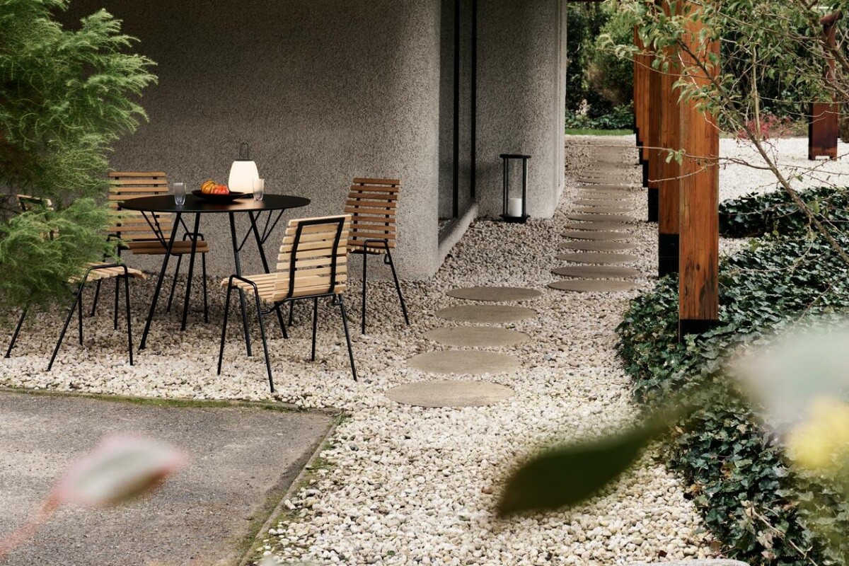 他的作品帶有一種「鳥類般的輕盈感」，完美體現了那段時期英國戰後重建的希望和樂觀精神。