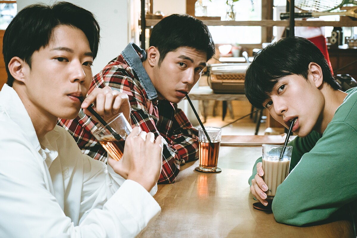 《讓我看見你是誰》黃信赫(左起)、詹懷雲、金東昱共演高中生