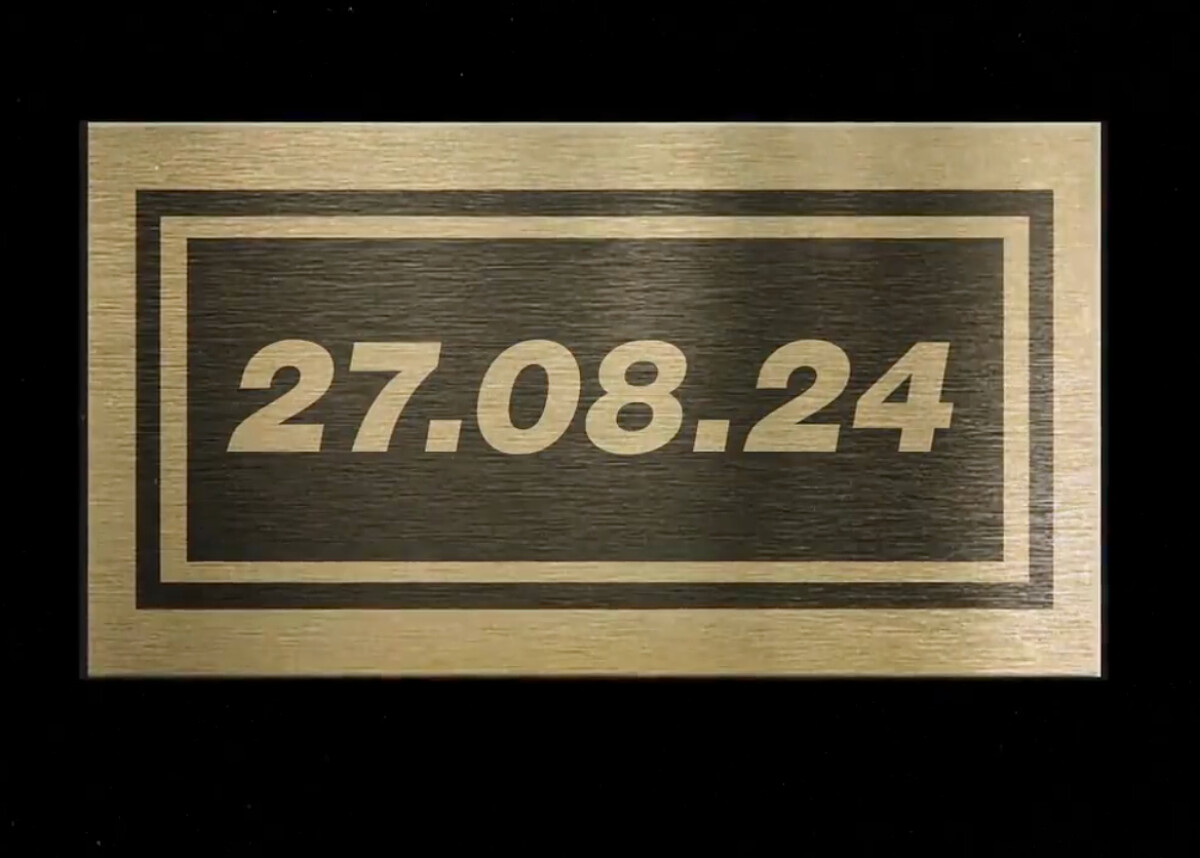 官方 X 帳號在今年2024年8月26日分享影片，出現「27．08．24」「8am」等數字。