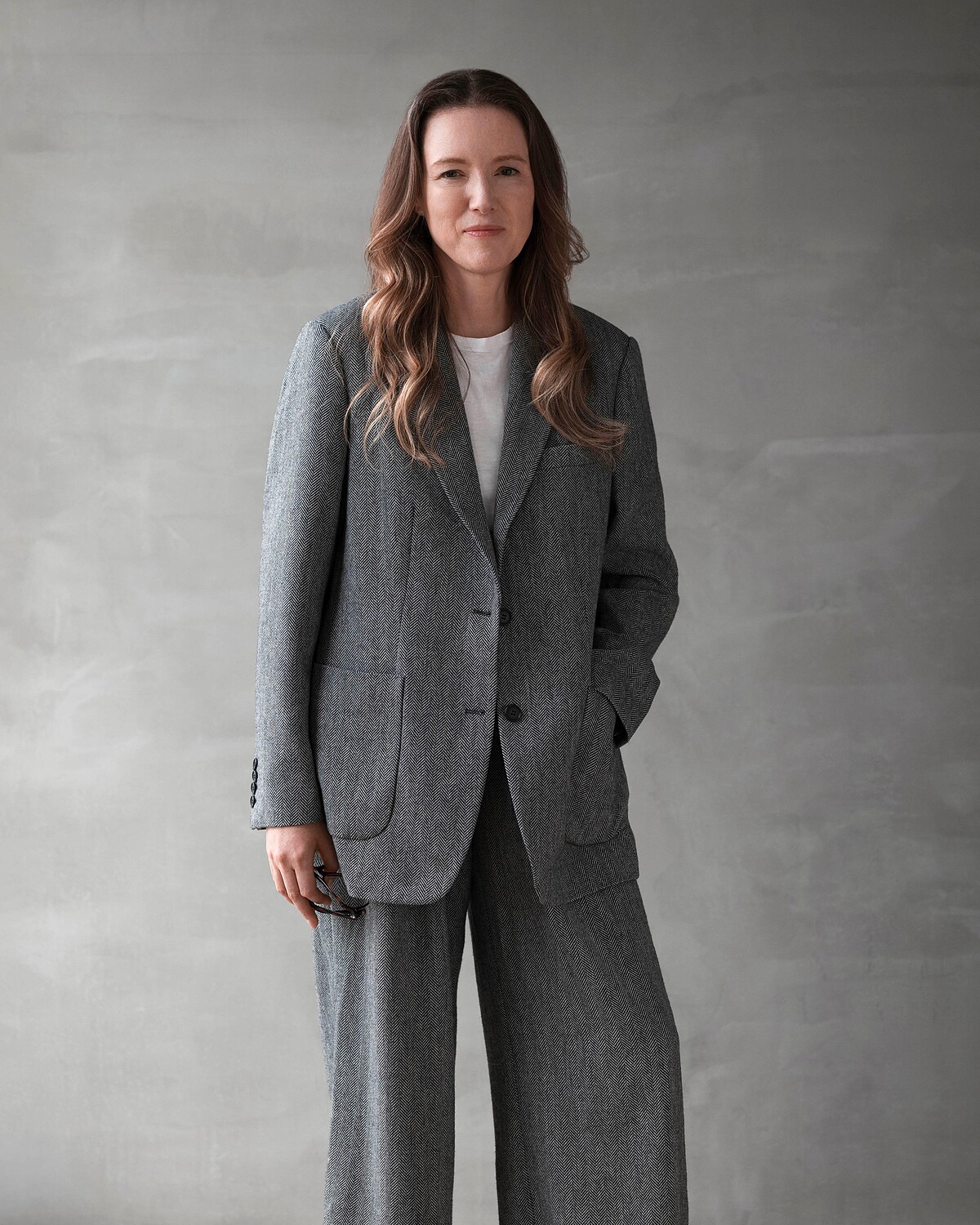 Clare Waight Keller。