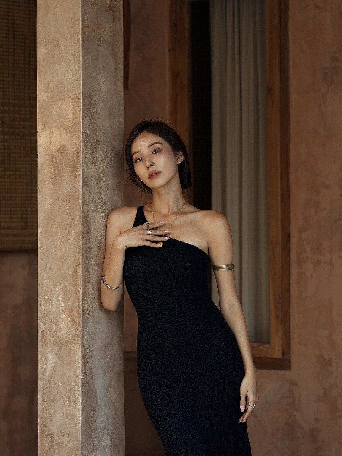 CHENN CHENN x BORA單肩粗針魚尾長洋(黑) NT.1,680