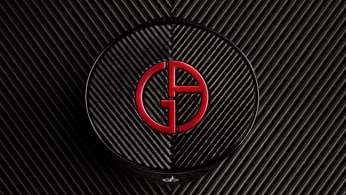 圖片來源: Armani Beauty | 超持妝絲絨水慕斯無瑕氣墊粉餅 定價3,100元