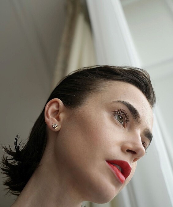 莉莉柯林斯 珠寶私服造型