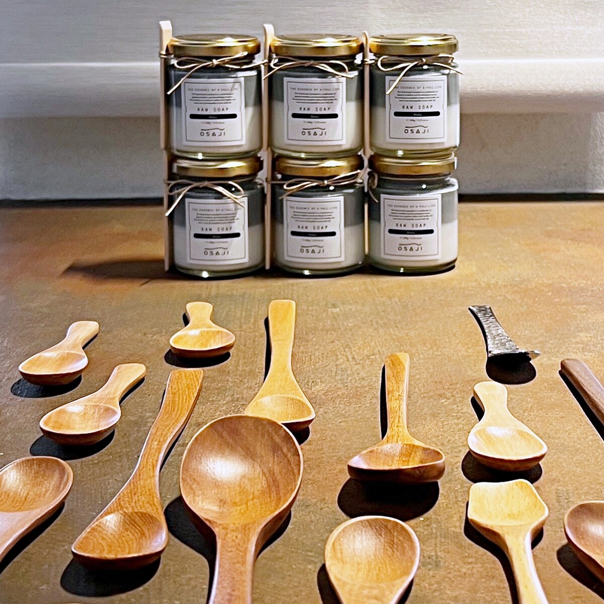 日本低敏護膚品牌OSAJI的品牌名稱是「お匙」的意思。