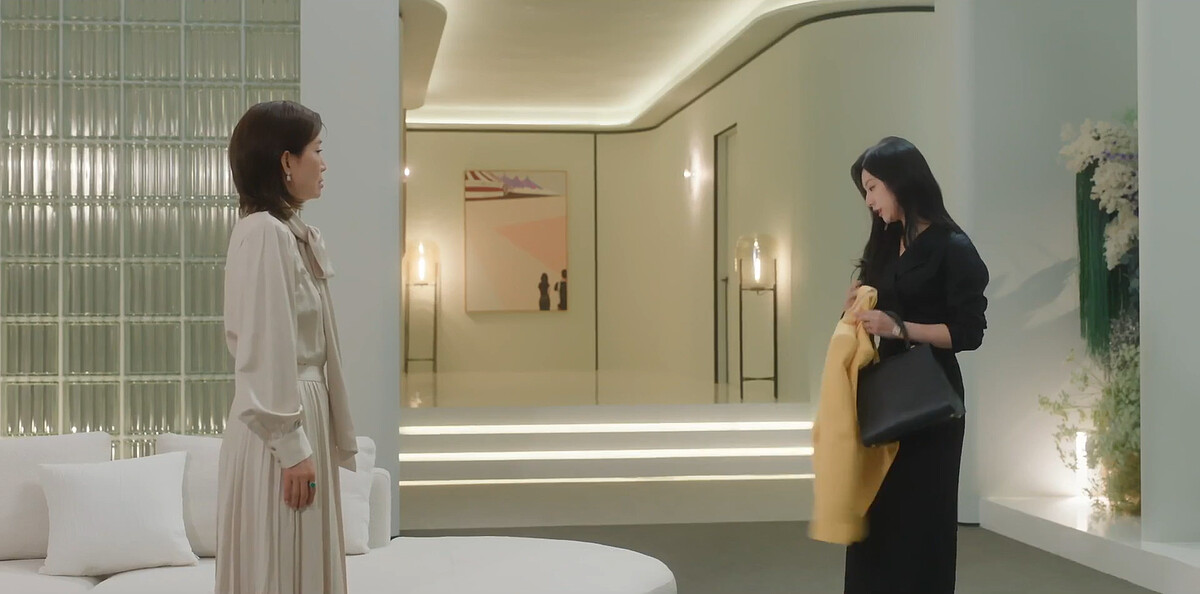 洪母認為洪海仁銅牆鐵壁，從來不會生病