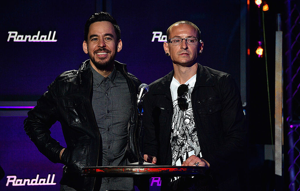 麥克(左)和查斯特(右)的昔日合影