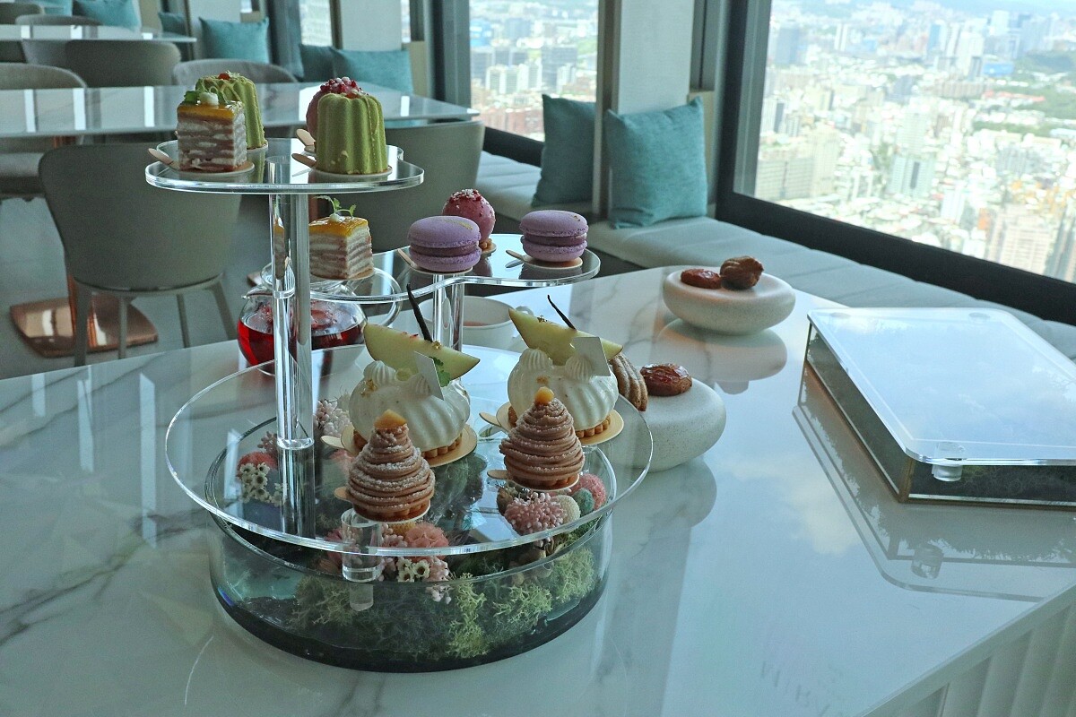 近日行政主廚 Josh 與甜點副主廚 Tony 聯手打造「MiraWan」夏季新菜。