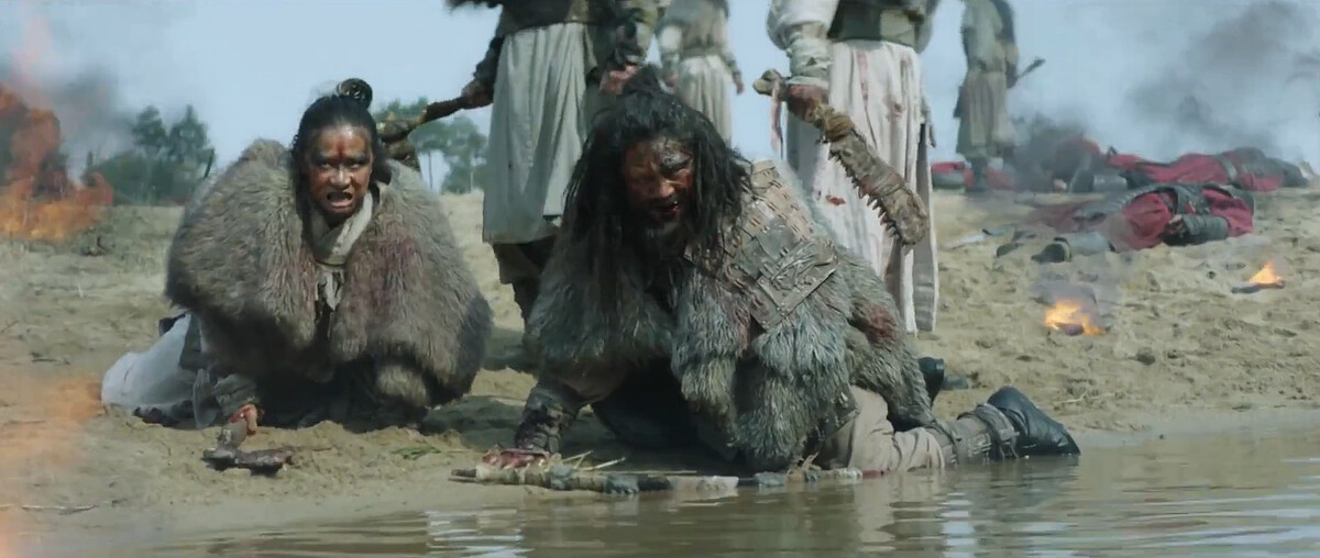 白虎族也蠻像《權力遊戲》造型