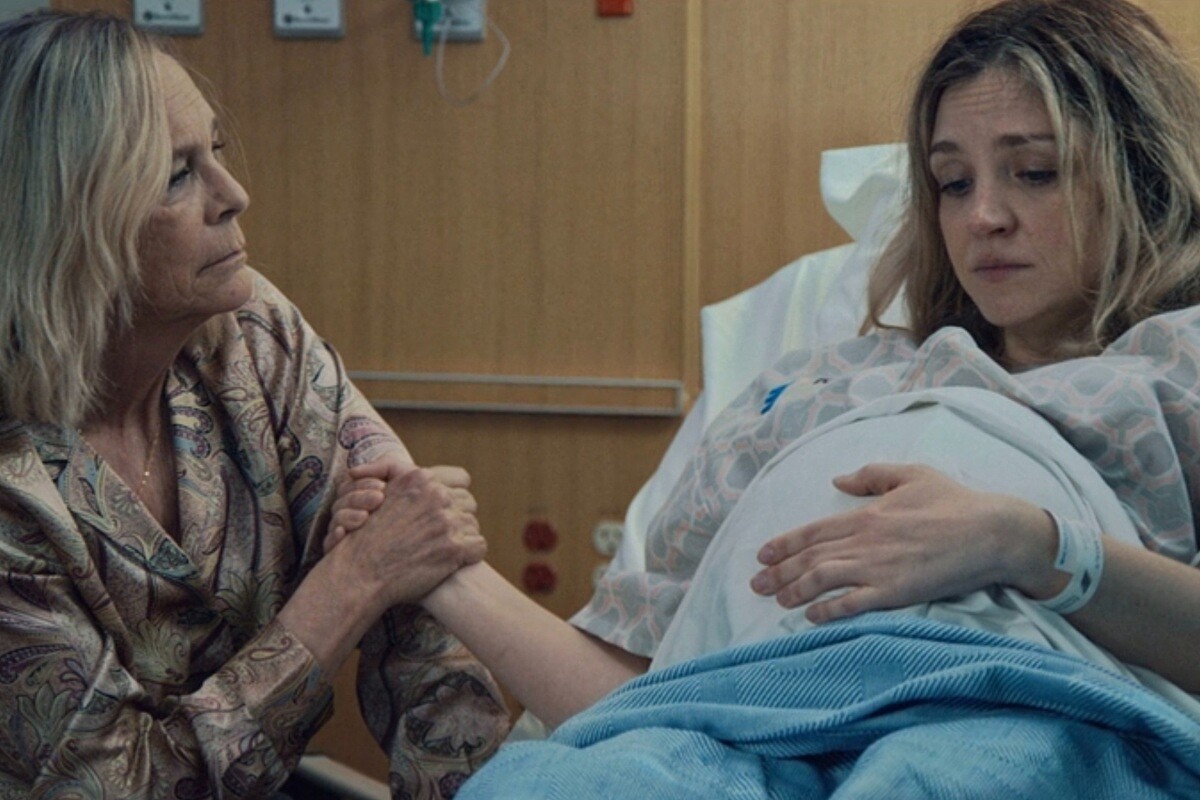 潔美李寇蒂斯與艾比伊略特互飆演技。