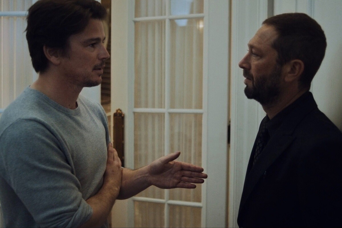 《停機四十天》《珍珠港》帥哥天菜形象走紅的喬許哈奈特(Joshua Hartnett)也出現在第三季。