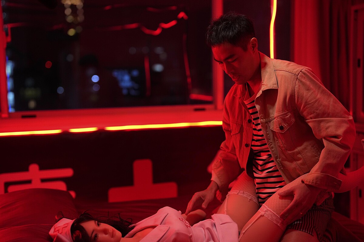 《今夜一起為愛鼓掌》楊祐寧去矽膠娃娃旅館嚐鮮尋歡